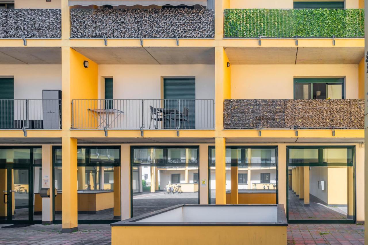 Parma Residential Apartment Con Balcone Екстериор снимка